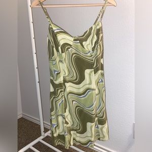 La Hearts Green Wave dress
